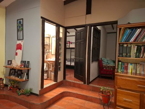 Casa Polideportivo - Vivienda habitada
